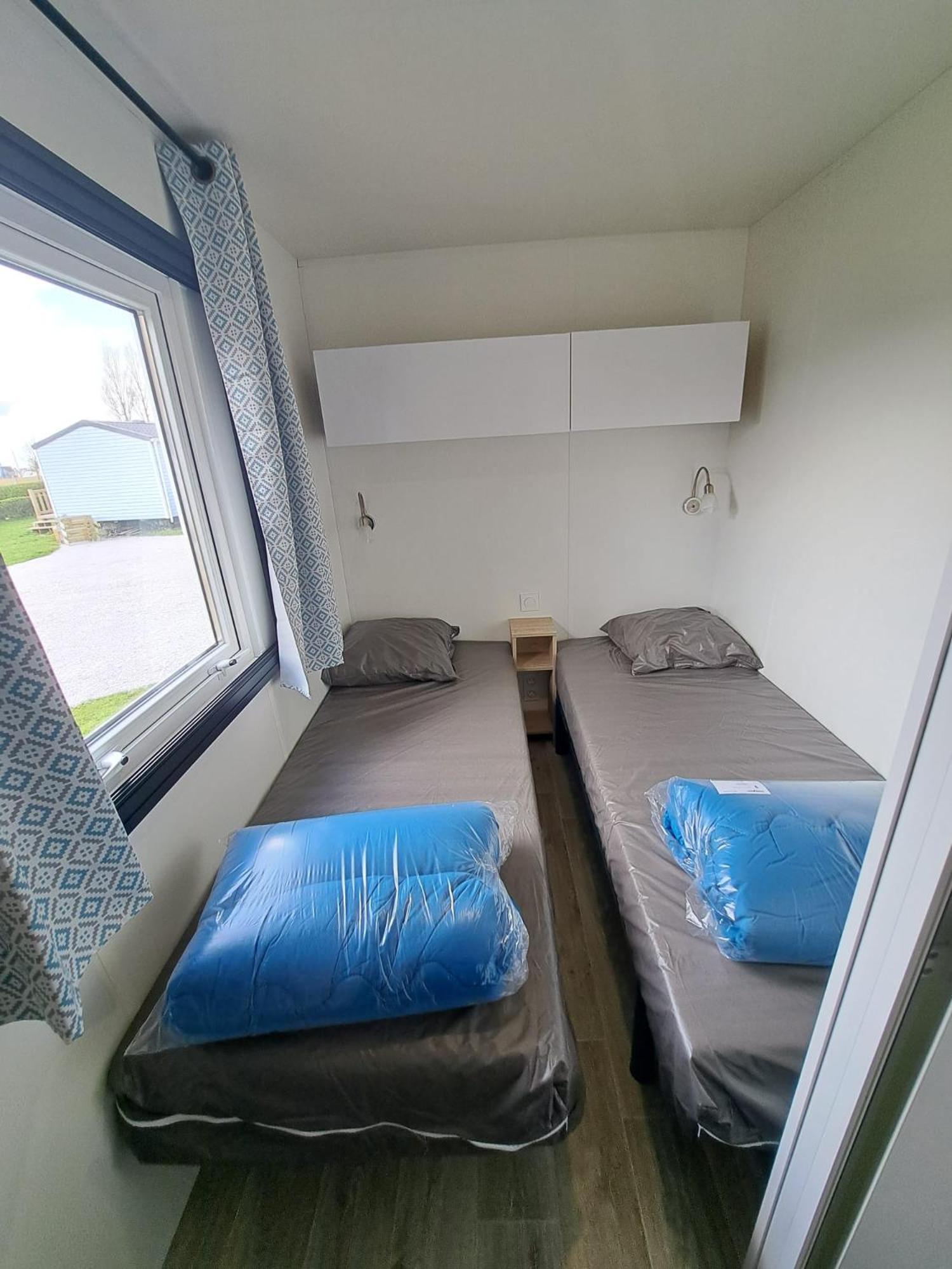 Camping Sainte Mere Eglise Exteriör bild