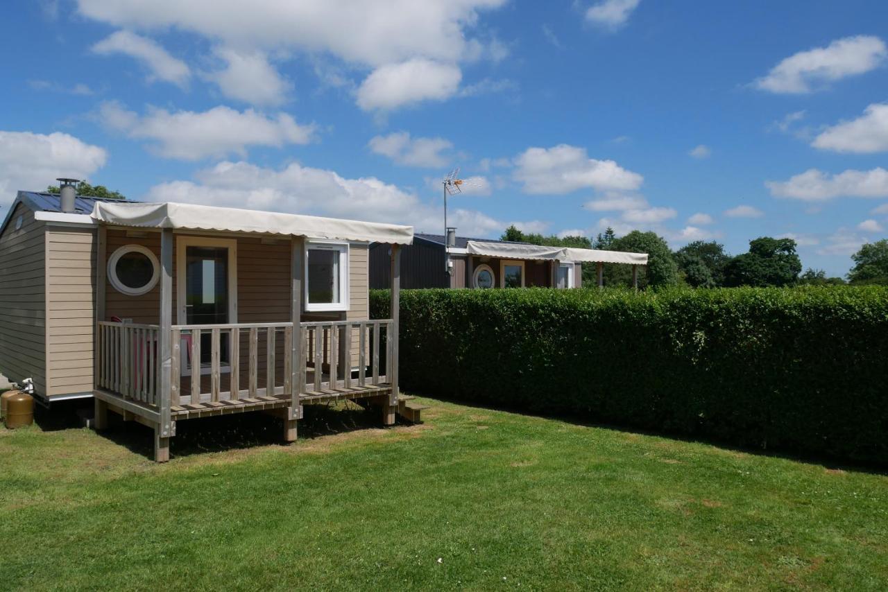 Camping Sainte Mere Eglise Exteriör bild